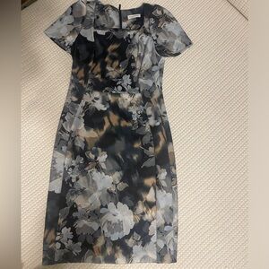 Floral brand new dress , perfect for day to evening